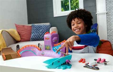 Mattel Hot Wheels Skate Skate Park Della Piovra Playset Per Bambini Da 5 Anni HMK01