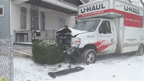 U-Haul hits SUV then crashes into a home in Buffalo | wgrz.com