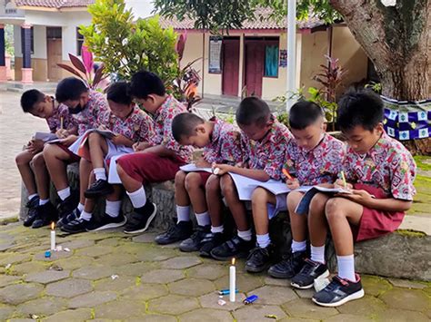 Asyiknya Belajar Di Luar Kelas Sdn Purwosari