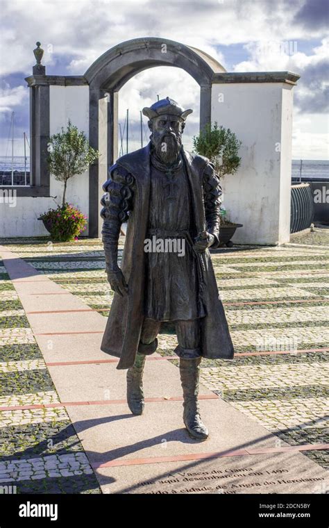 Statue of Vasco da Gama In Patio da Alfandega Angra Do Heroismo ...