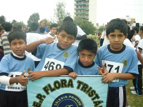 COLEGIO FLORA TRISTÁN: COLEGIO FLORA TRISTÁN DIJO PRESENTE EN LA 2º ... 