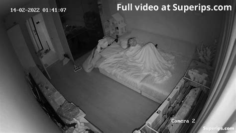 IPCAM Naughty Mom Masturbates While Watching Porn