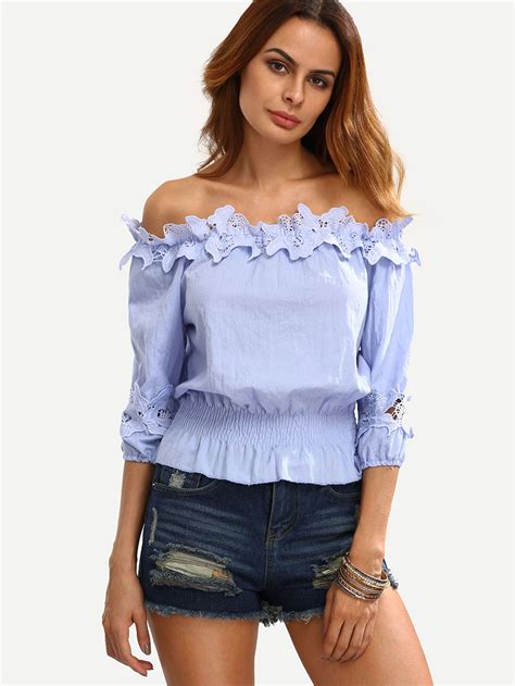 Off+The+Shoulder+Applique+Crop+Top+14.99 | Blusas femininas, Roupas da moda