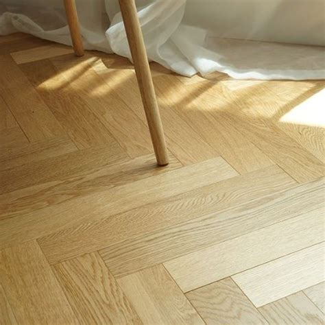 Indoor Multi Layer Solid Wood Oak Living Room Parquet Wood Flooring