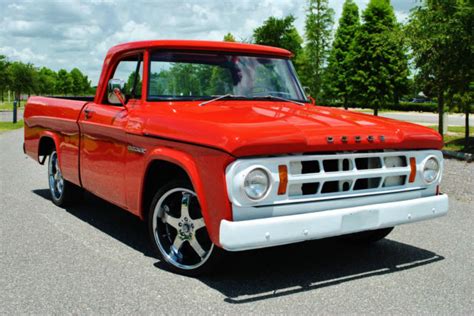 1968 Dodge D 100 Pickup Short Bed Runs And Drives Great 2 Owner Truck