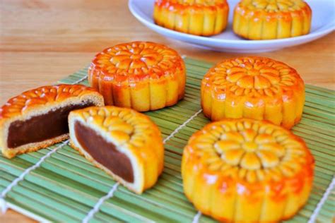 CiCiLi Tv Red Lotus Seed Paste Mooncakes Recipe