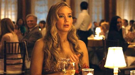 THIS Scene Stole The Movie For Me While Jennifer Lawrence S Nude Beach Scene Sends Fans Into