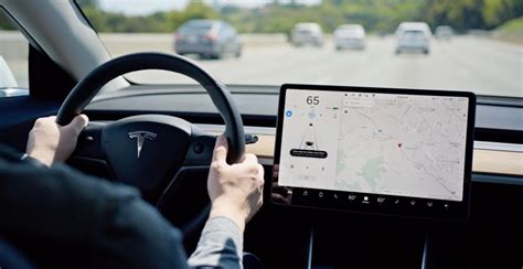 Tesla Releases Massive New Update With Text Message Reading Autopilot