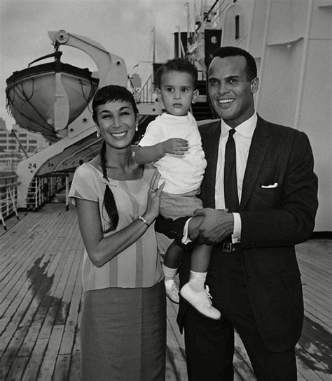 Harry Belafonte’s Family: See Photos Of The Singer & His Kids ...