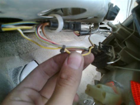 найден провод заднего ПТФ в проводке фаркопа — BMW 5 series (E34), 2 л ...