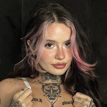 Brooke Markhaa Babe Page Watch This Adult Model On FreeOnes