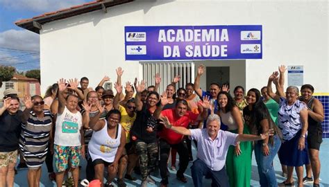 Academia da Saúde realiza palestra nutricional e atividades físicas