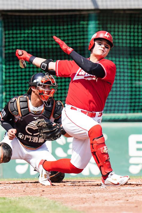 Kbo》球隊正在競爭季後賽 秋信守引退賽延後到明年