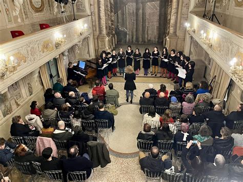 "Dormi Bene, Piccolo Lupo – Suaviter Dormi, Lupe Parve (italiano – Latino)" 6