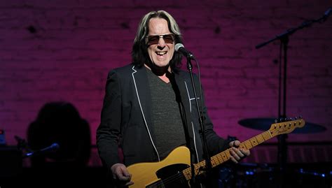 Todd Rundgren Announces Virtual 2021 Tour With 25 City Specific Shows