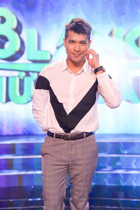 Biến showbiz Trương Thế Vinh gay gắt đòi phí quảng cáo triệu