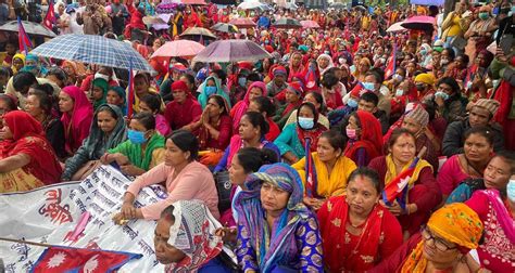 लघुवित्त संस्थाहरू नवसामन्त भए खारेज गर्न माग गर्दै प्रदर्शन मूलबाटो