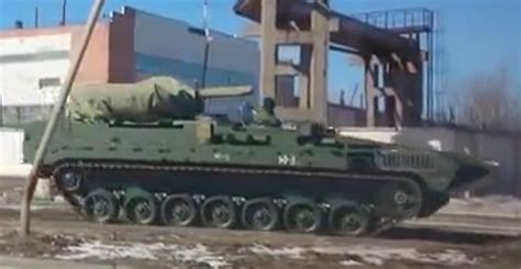 Тяжелая боевая машина пехоты Т-15 на шасси "Армата": bmpd — LiveJournal