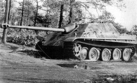 Jagdpanther Carri Armati