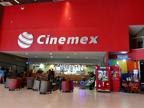 Cinemex Macroplaza Tijuana En La Ciudad Tijuana