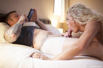 Rebecca Jane Smythe Rides Dude With Her Milf Pussy Photos