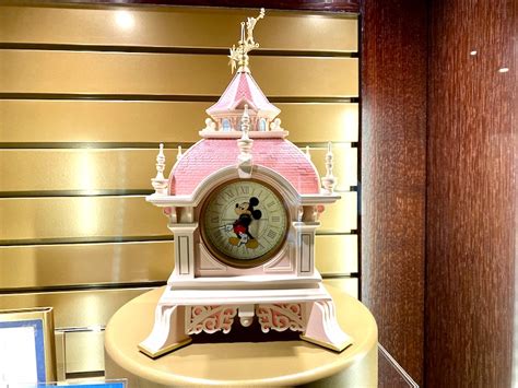 A Look At The Exclusive Disneyland Hotel Paris Clock Figure Mousesteps