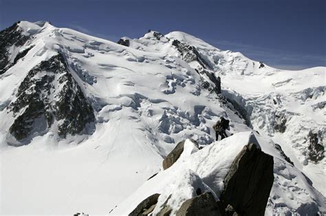 Valanga Sul Monte Bianco Fa Strage Morti E Diversi Feriti