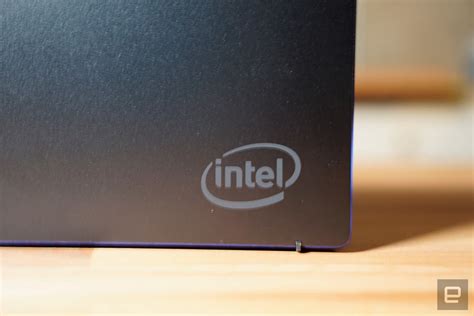 Intel S 11th Gen H Series Cpus Are Made For Ultraportable Gaming Laptops Engadget