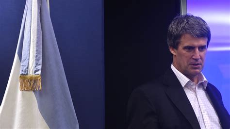 Prat Gay confirmó que se va del Gobierno por diferencias muy concretas