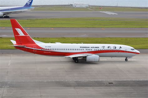 上海航空 Boeing 737 800 B 5130 中部国際空港 航空フォト By Legacy 747さん 撮影2019年09月27日