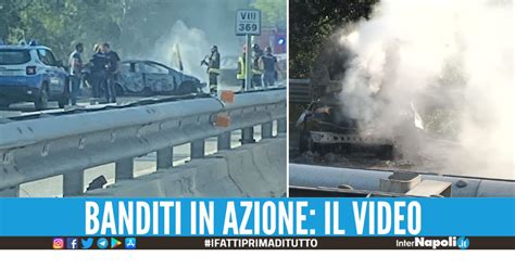 Assalto Da Film Al Portavalori Auto Bruciata E Spari In Autostrada