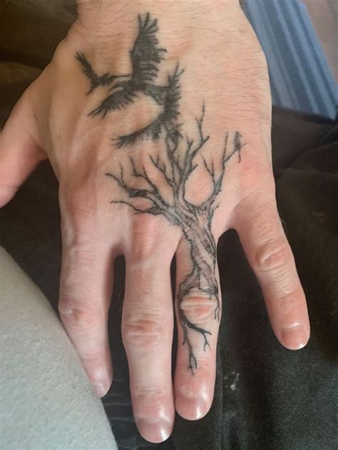 Pin By Alyeska On Tattoo In Hand Tattoos For Guys Tattoos Hand