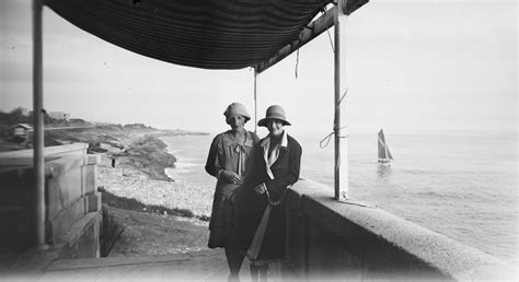 Jacques Henri Lartigue Bibi Et Suzy Vernon Royan Septembre 1926