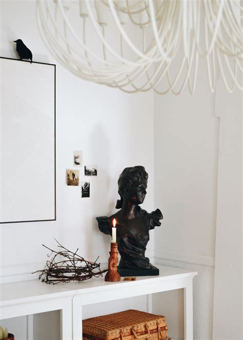 Chic, Affordable and Earth-Friendly Halloween Decor - Francois et Moi