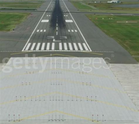 Airport Design Where Is Kbos Runway 15rs Localiser Array Aviation