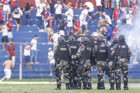 Casos De Violência Marcaram O Futebol Nas últimas Semanas Relembre