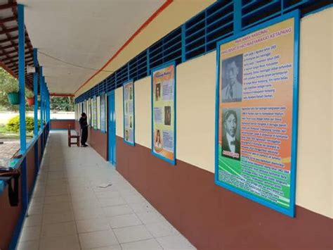 Poster Literasi Upaya Meningkatkan Kemampuan Literasi Siswa