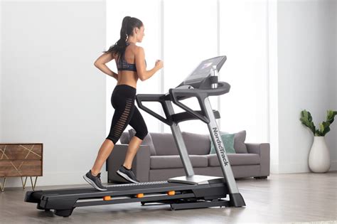 Компактные беговые дорожки для дома. Арендуйте в FitSharing.