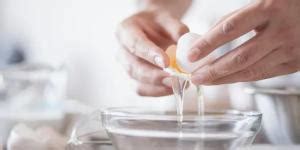Arrotando Gosto De Ovo - Arrotos com cheiro de ovo e diarreia: causas e tratamento