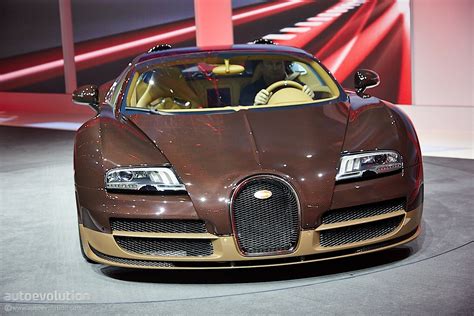 Bugatti Decorates Geneva With Veyron Rembrandt [live Photos