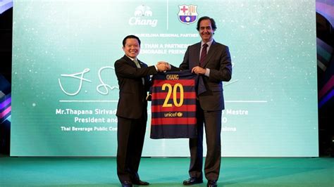 Sponsoring Le FC Barcelone Prolonge L Aventure Avec Le Brasseur Chang