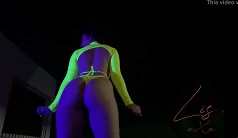 Filme Of Brasileirinhas Beautiful Brunette Dancing And Showing All Sex Cnn Amador