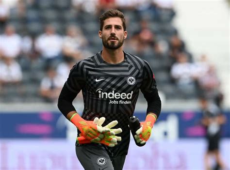 Drittes 1 2 in Serie Eintracht Keeper Trapp fordert Rückbesinnung zu