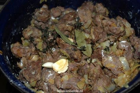 The Food Is Prepared And Ready To Be Eaten In The Pot On The Stove Top