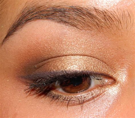 Blush Tree Naked Palette Warm Neutral Look