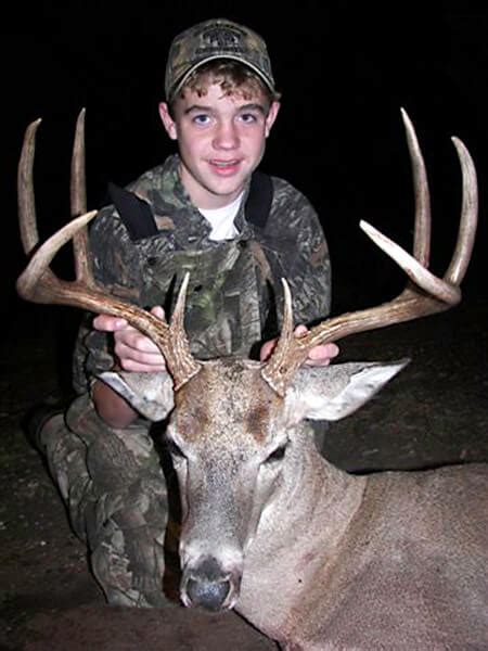 Harkey Ranch : Trophy Whitetail Deer hunting Ranch & Lodge