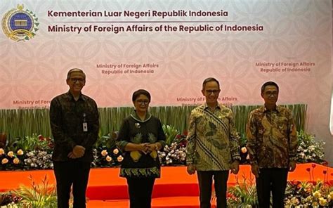 Kemlu Ri Teken Dua Kerja Sama Dengan Ojk Dan Pt Pos Indonesia Untuk