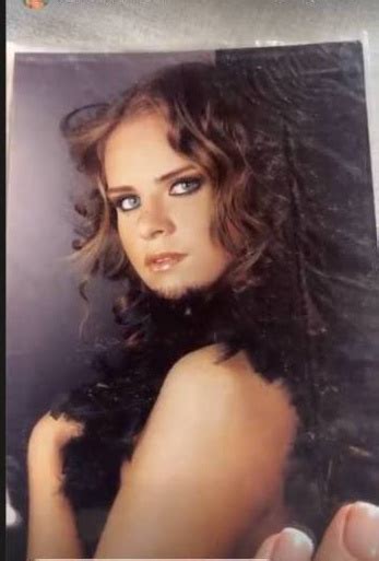 GALERÍA Las primeras fotos hot de Gabi Wolscham con solo 14 pirulos