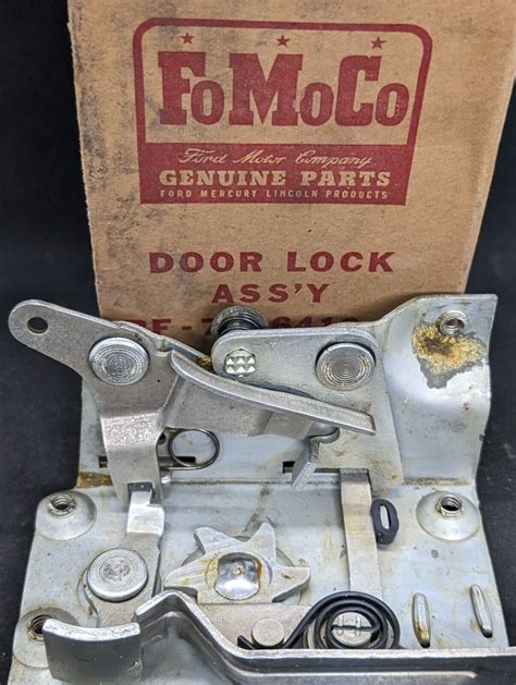 Nos 1952 1953 1954 Ford 4 Door Model Rear Lh Door Lock Latch Bf