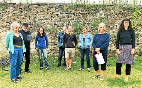 À Plonéour Lanvern édition estivale du marché Au fil des saisons